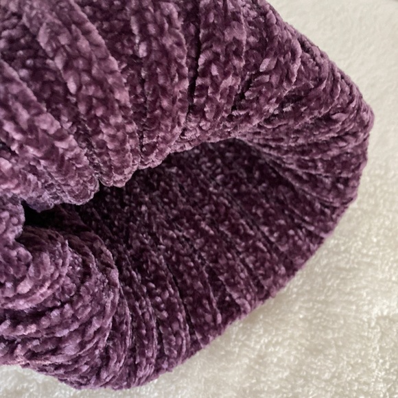 Vintage winter Hat - Picture 2 of 4